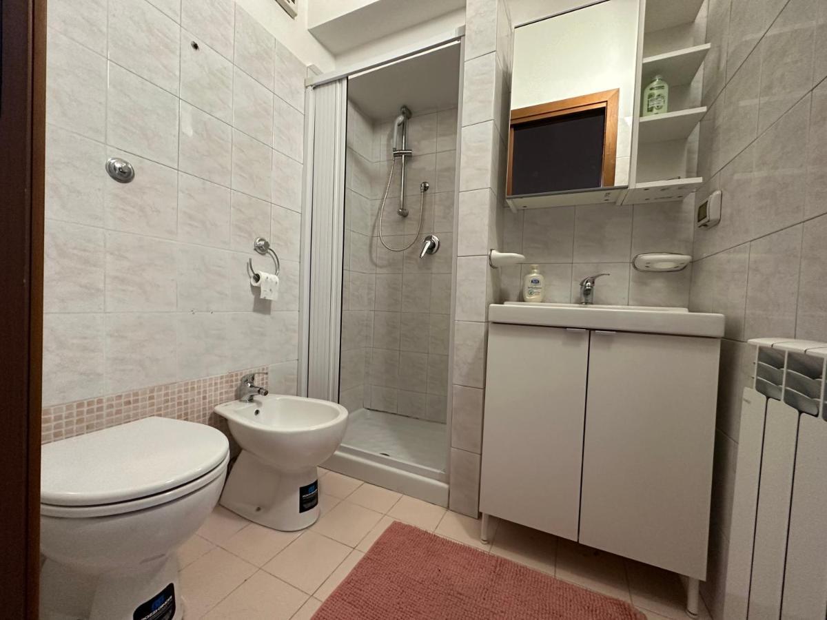 Casa Susanna - Delizioso Piano Terra, Centralissimo, Superservito, Tranquillo, Appena Fuori Ztl Parcheggio Libero Terni Bagian luar foto